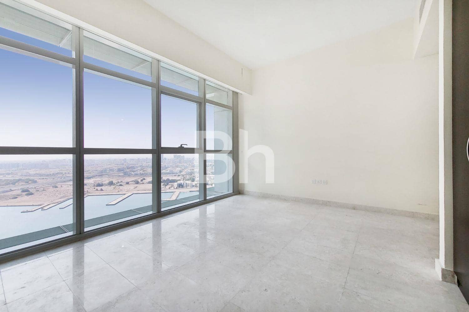 1 Bedroom Apartment in Ocean Terrace - photo 2
