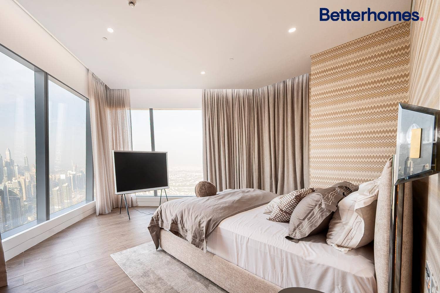 3 Bedroom Apartment in Uptown Tower