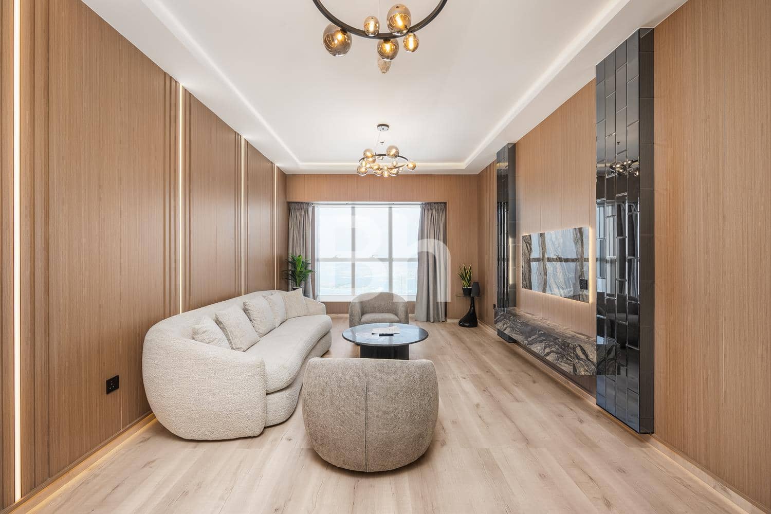 2 Bedroom Apartment in Elite Residence - photo 1