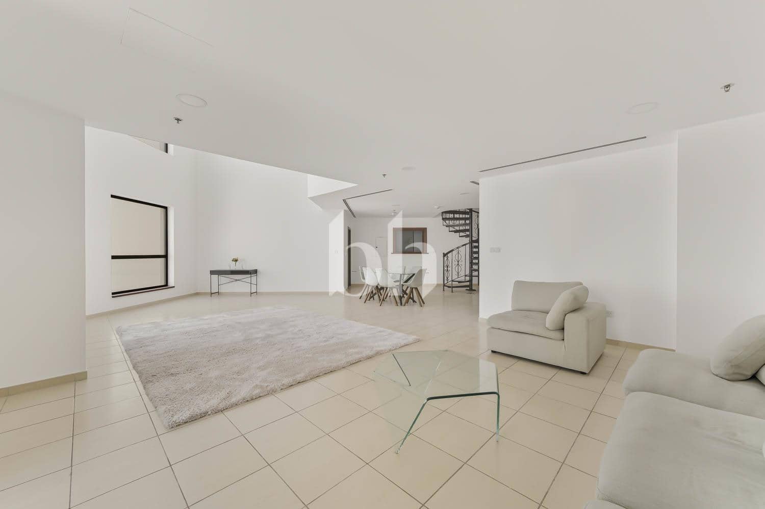 4 Bedroom Apartment in Shams 4 - photo 2