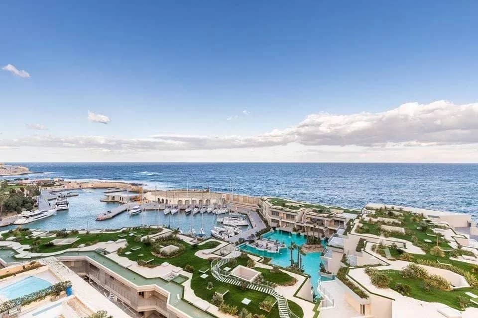 3 Bedroom Apartment in St. Julian's - photo 1