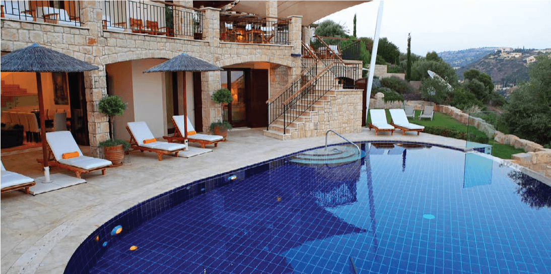 5 Bedroom House in - photo 1