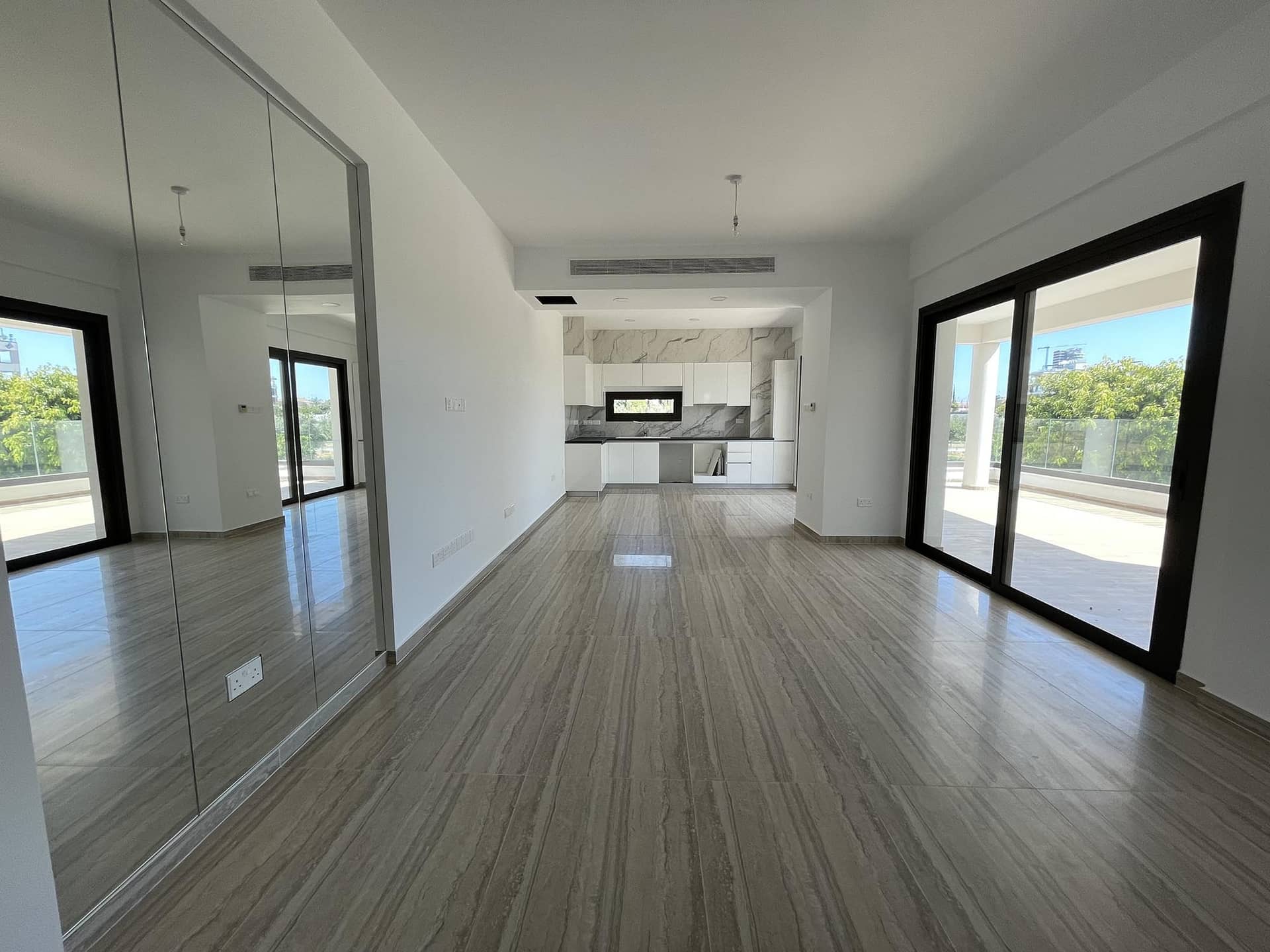 2 Bedroom Penthouse in Potamos Yermasoyias - photo 2