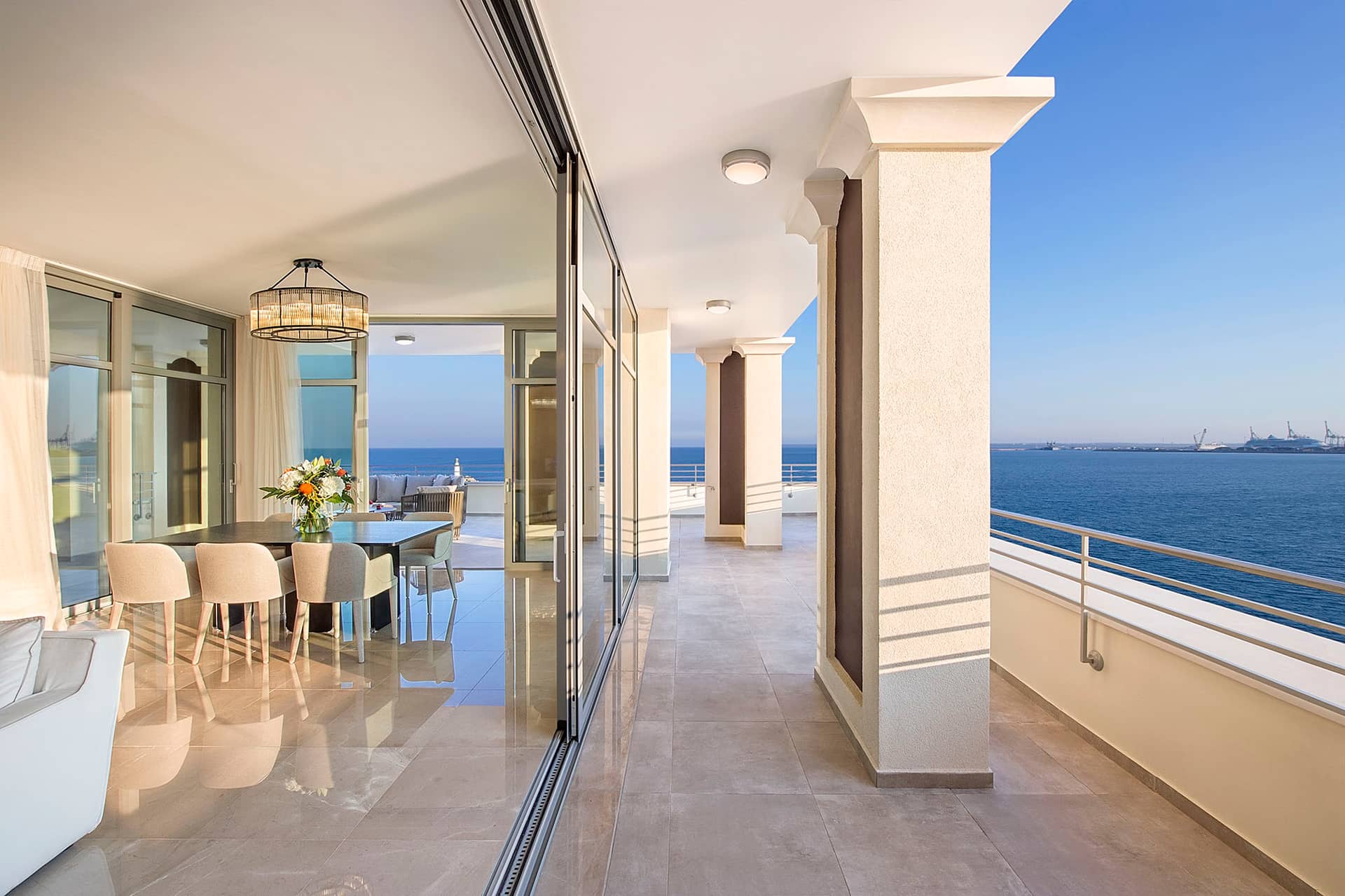 4 Bedroom Apartment in Limassol Centre - photo 2