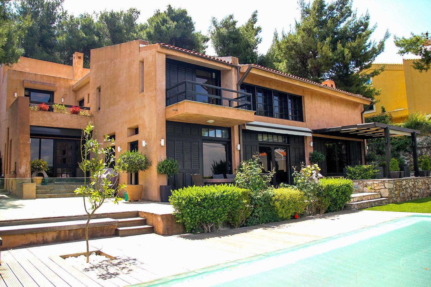 5 Bedroom Villa in Kato Ekali - photo 1