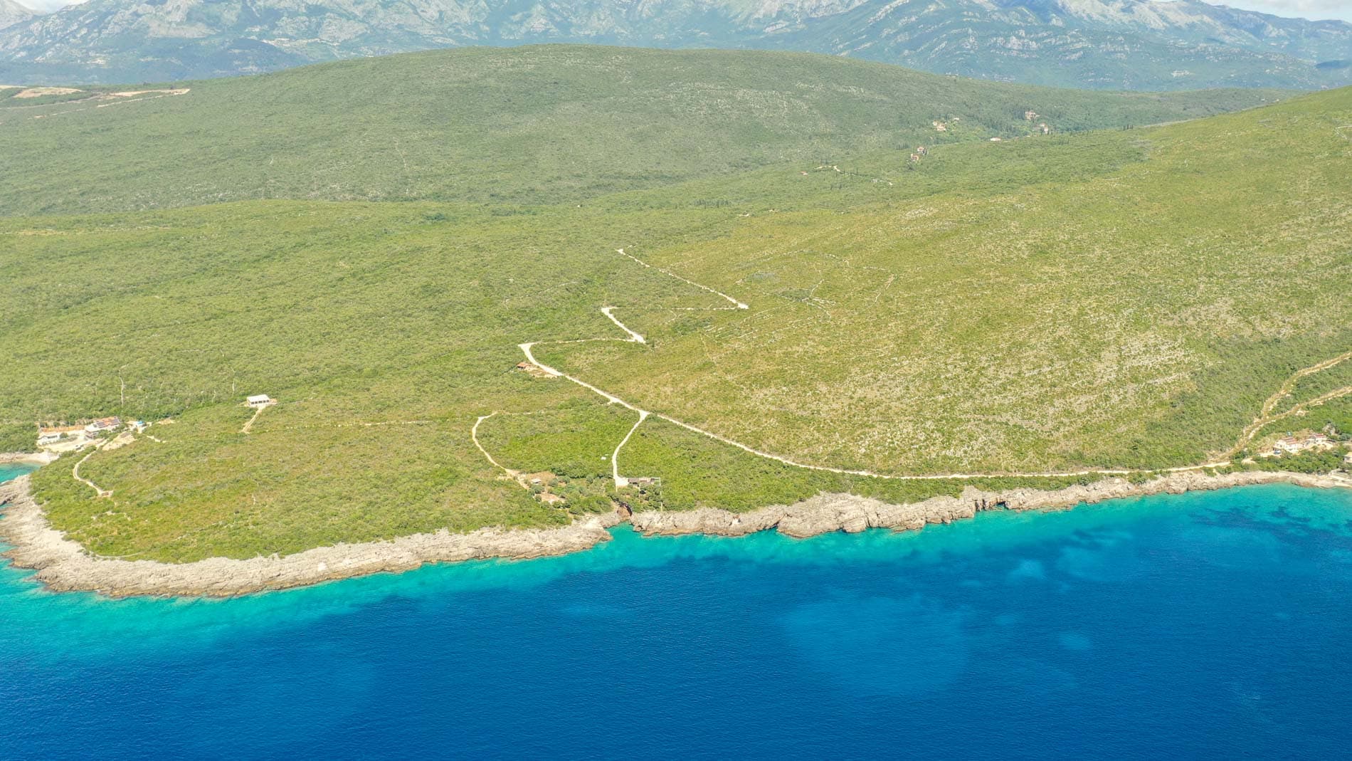 Studio Property in Kotor - photo 2