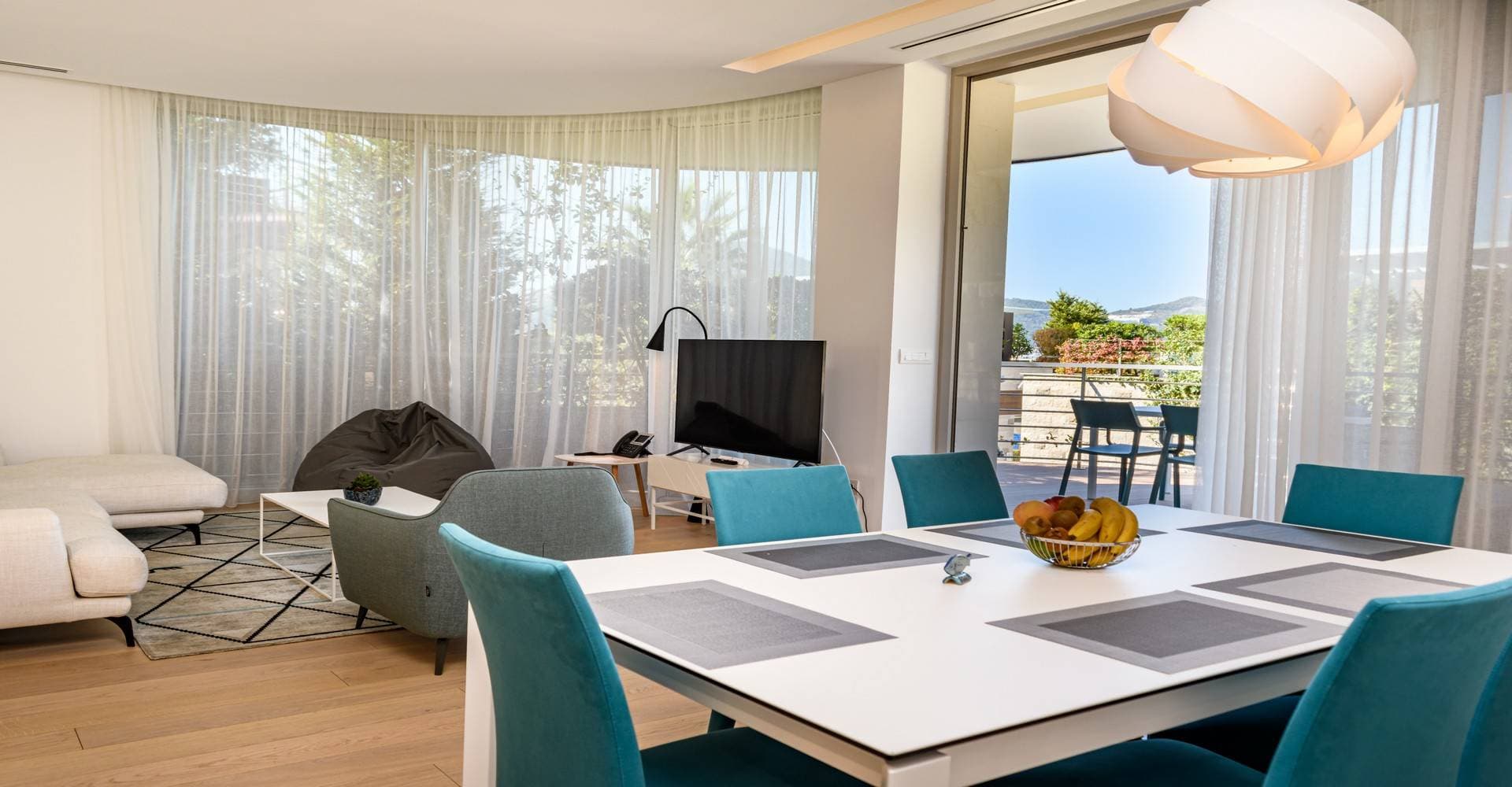 2 Bedroom Apartment in Dukley Gardens