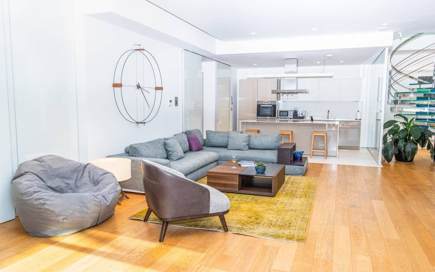 3 Bedroom Penthouse in Dukley Gardens - photo 2