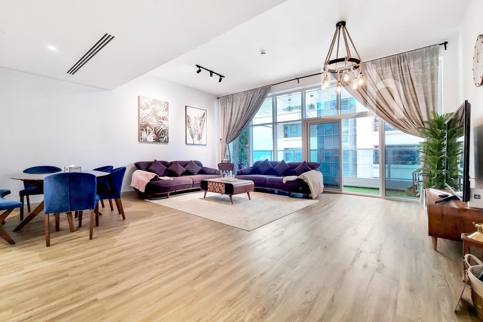 2 Bedroom Apartment in Marina Arcade Tower