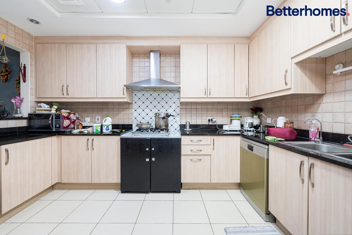 2 Bedrooms Apartment in Dubai Investment Park - photo 2