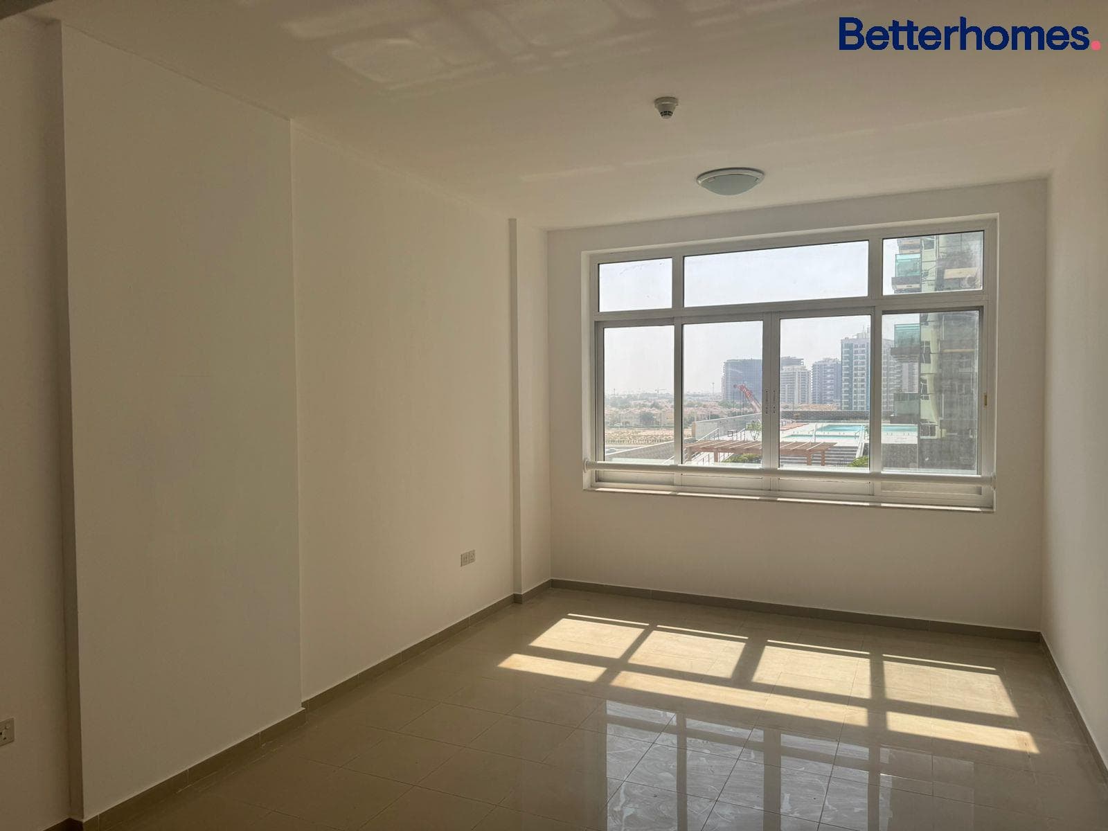  Apartment in Jumeirah Village Circle - photo 2