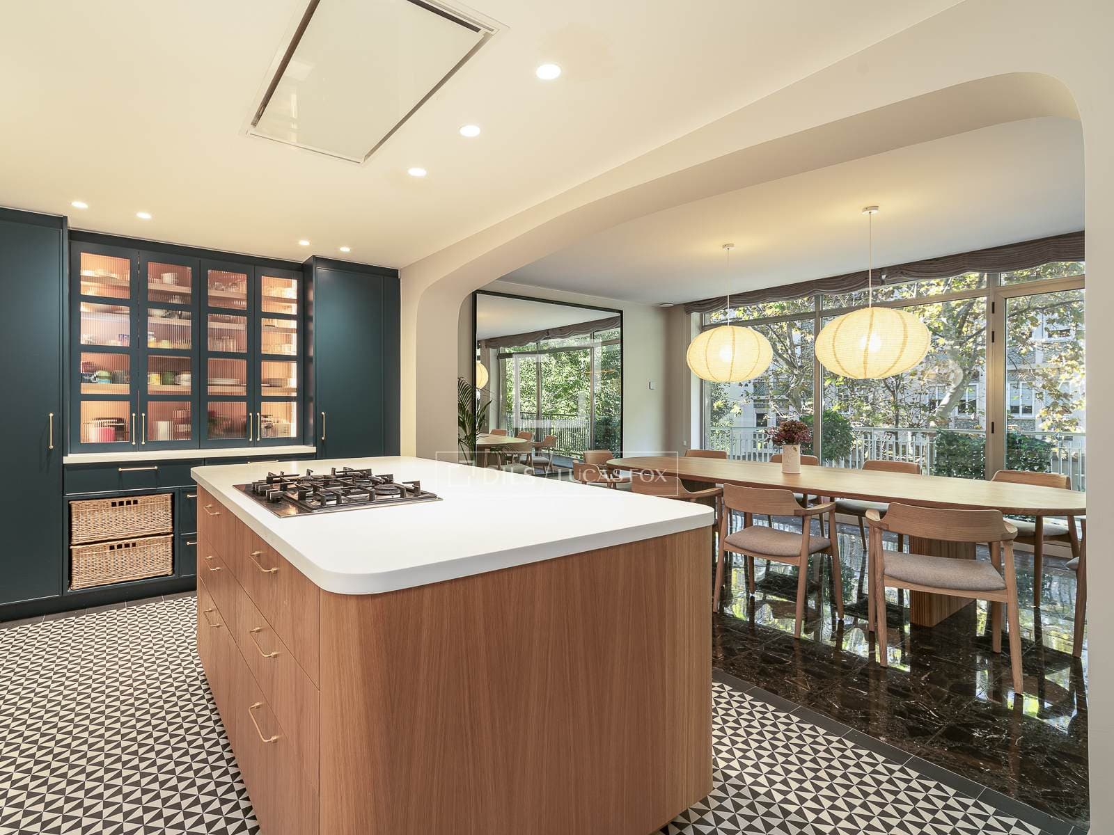 4 Bedrooms Apartment in  Balmes