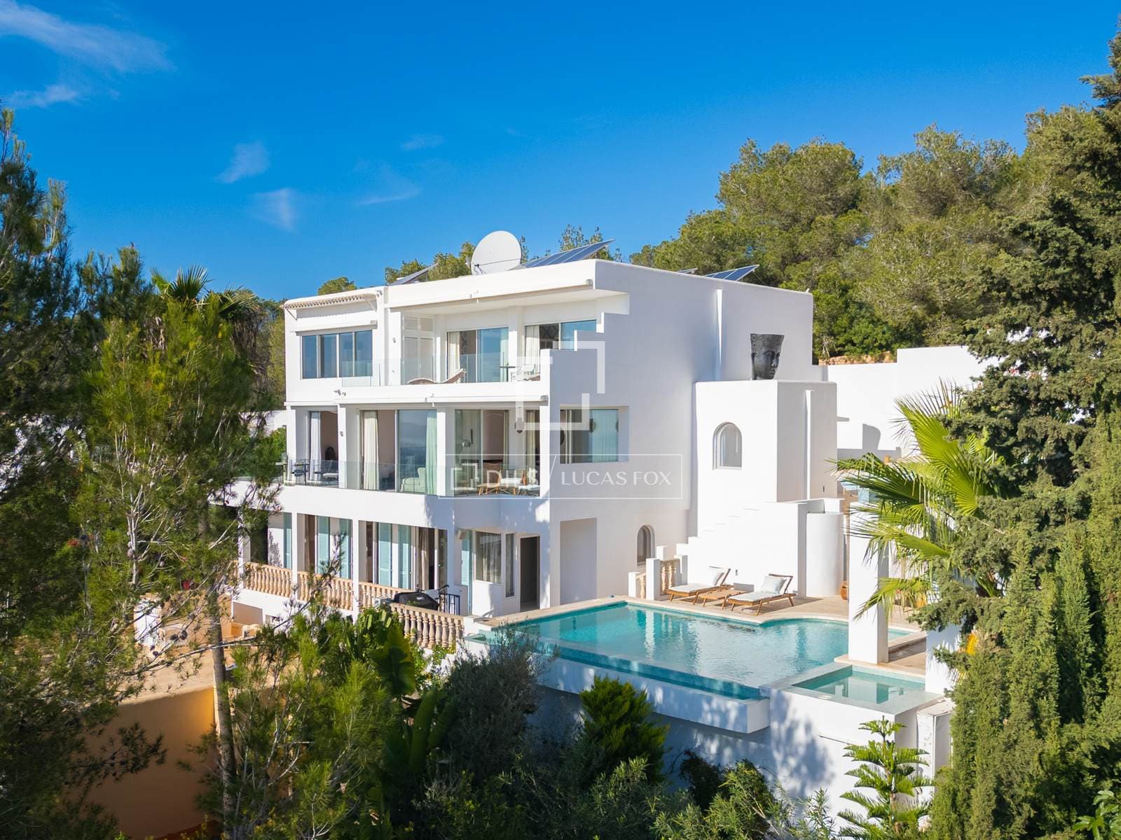 4 Bedroom House / Villa in calle tauet