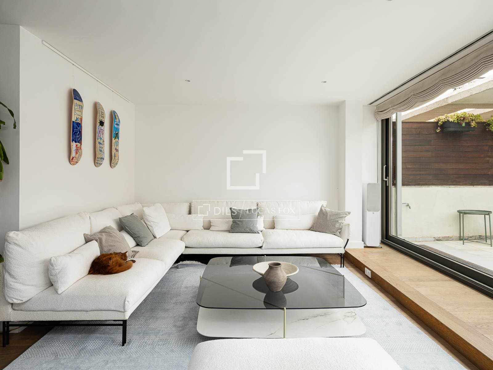 5 Bedroom Apartment in Aribau - photo 2