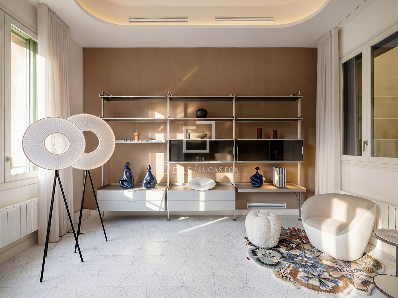 2 Bedroom Apartment in Ausias March - photo 2