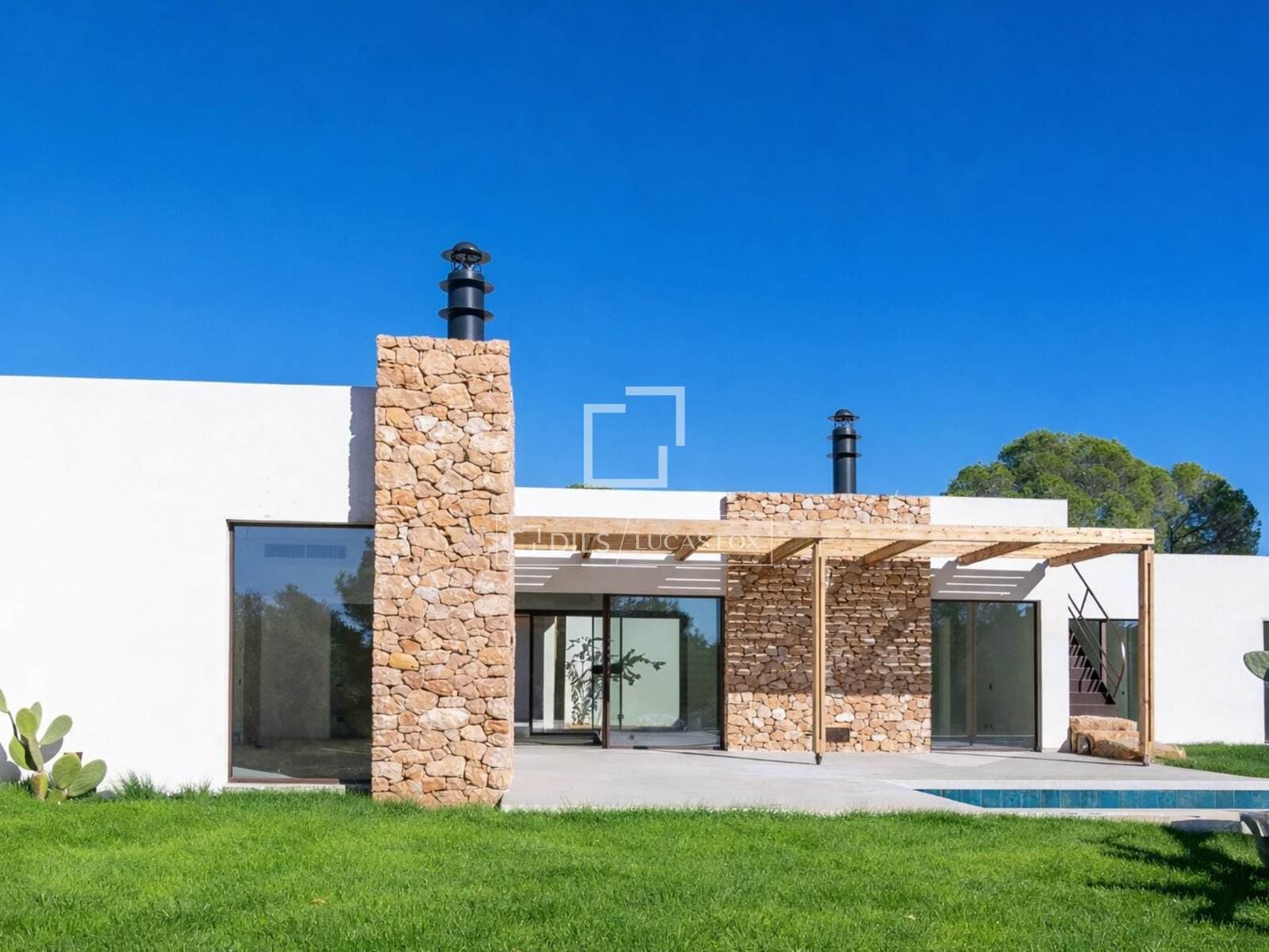 6 Bedroom House / Villa in Ibiza