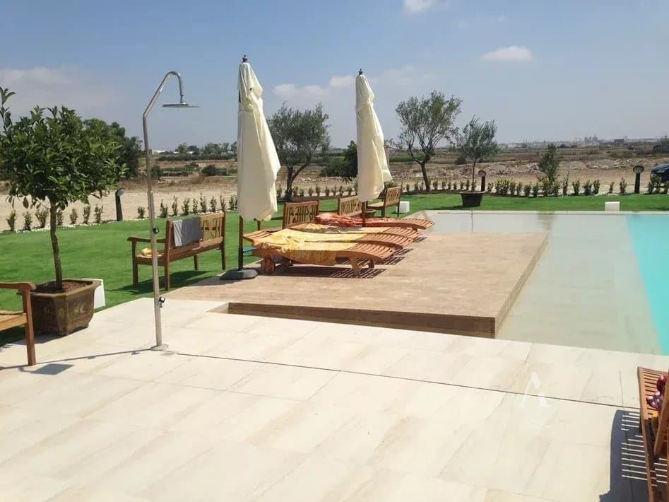 5 Bedroom Villa in Siggiewi - photo 2