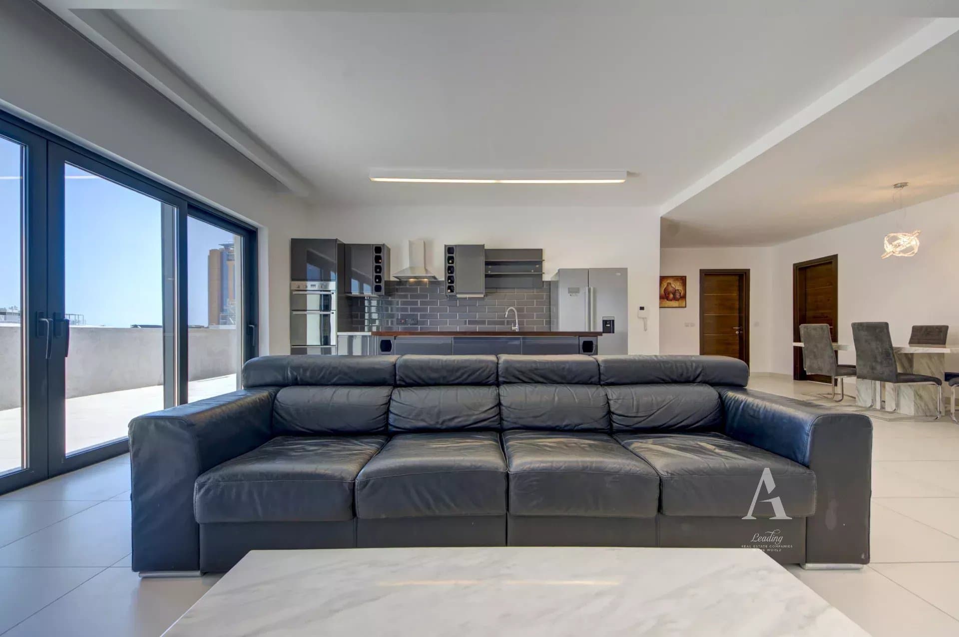 3 Bedroom Apartment in St. Julian's - photo 2