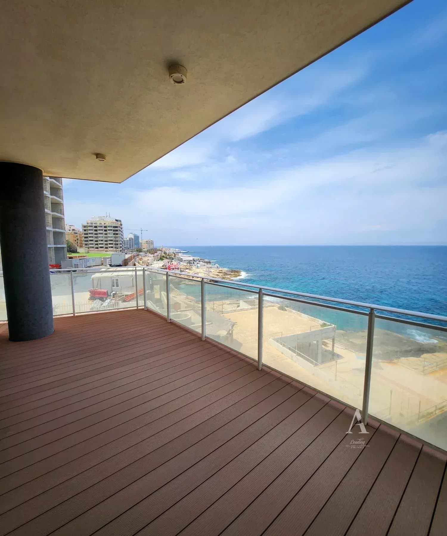 4 Bedrooms Apartment in  Sliema - photo 2