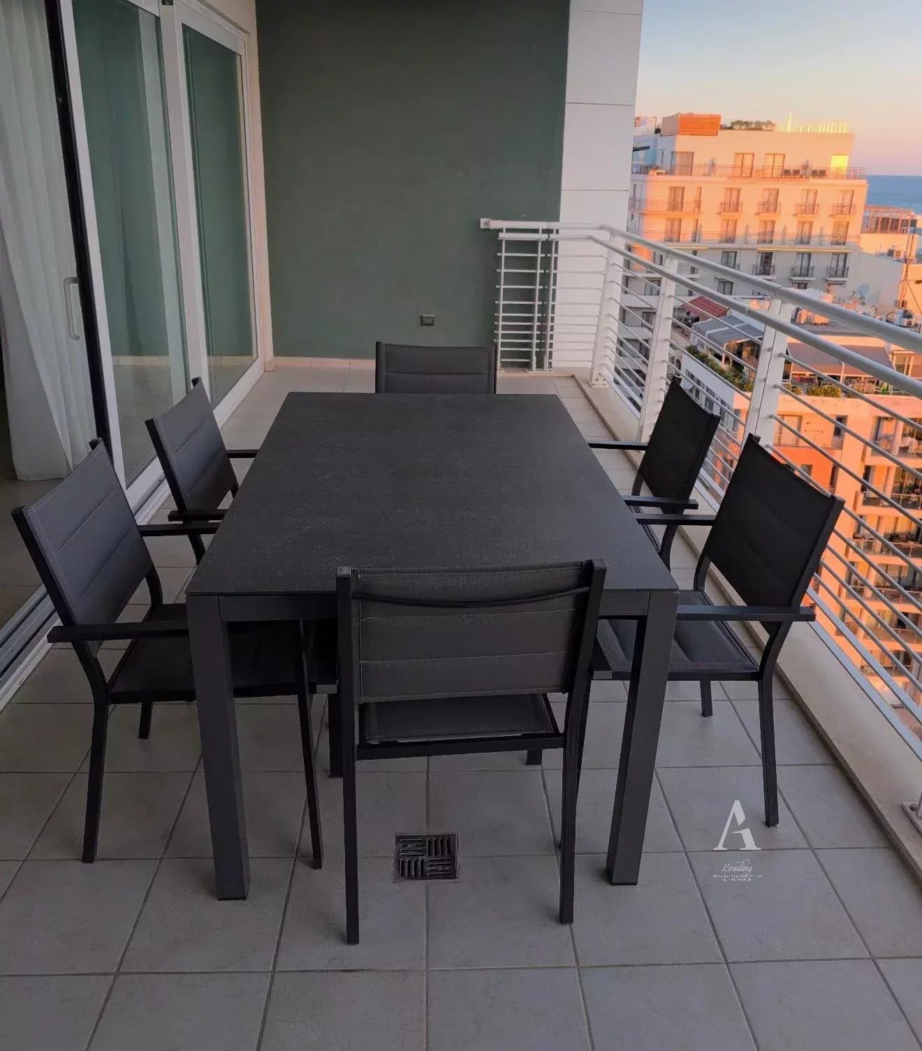 3 Bedrooms Apartment in  Sliema - photo 2