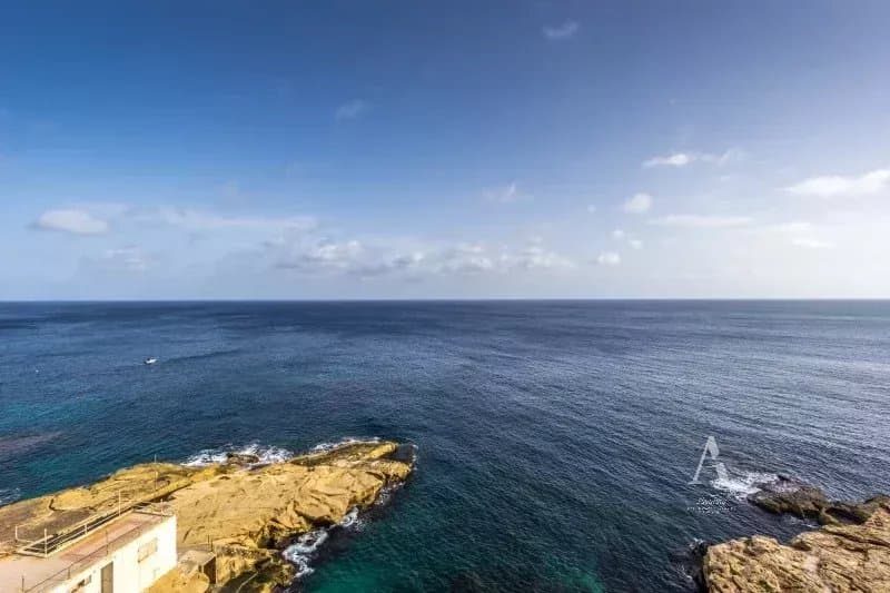 1 Bedroom Apartment in  Sliema