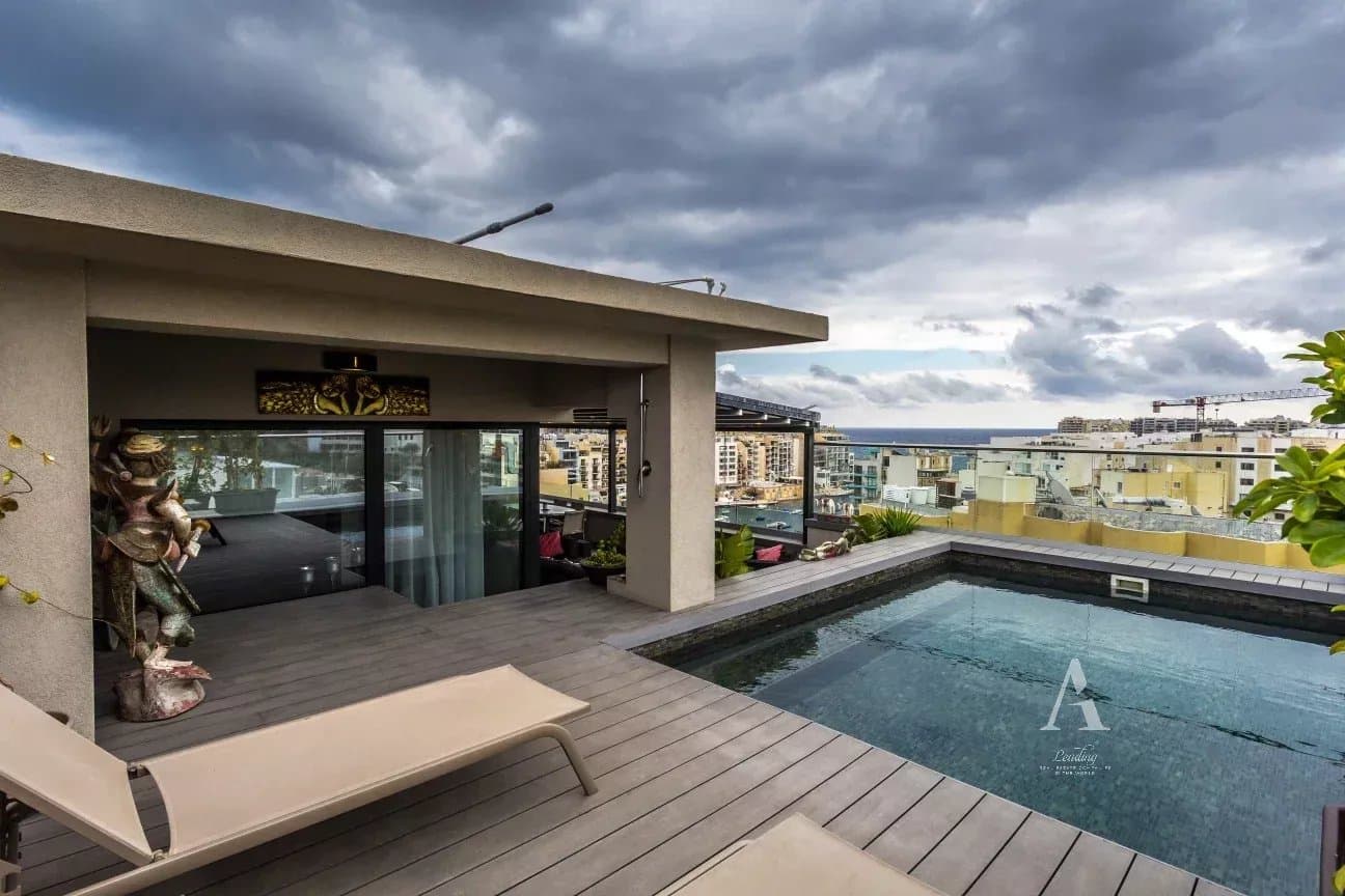 3 Bedroom Apartment in St. Julian's - photo 1