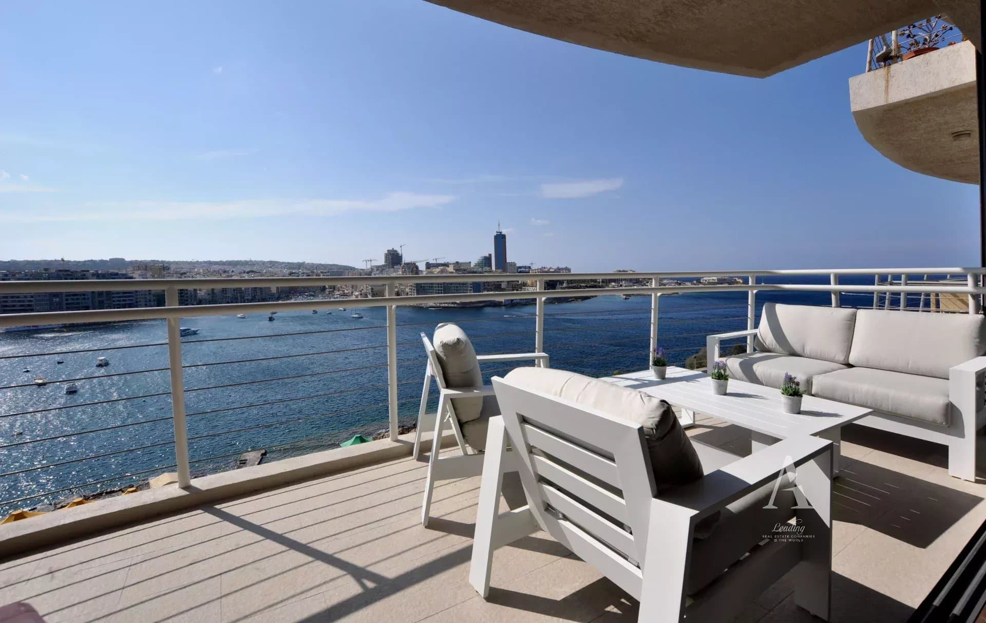 3 Bedroom Apartment in Sliema - photo 2