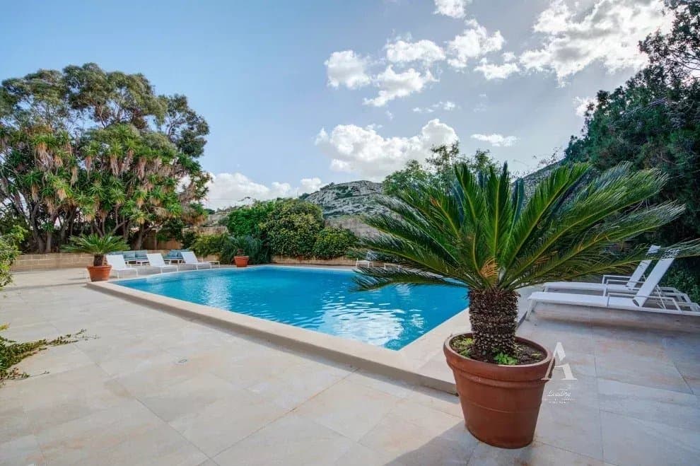 4 Bedroom House in Naxxar - photo 2
