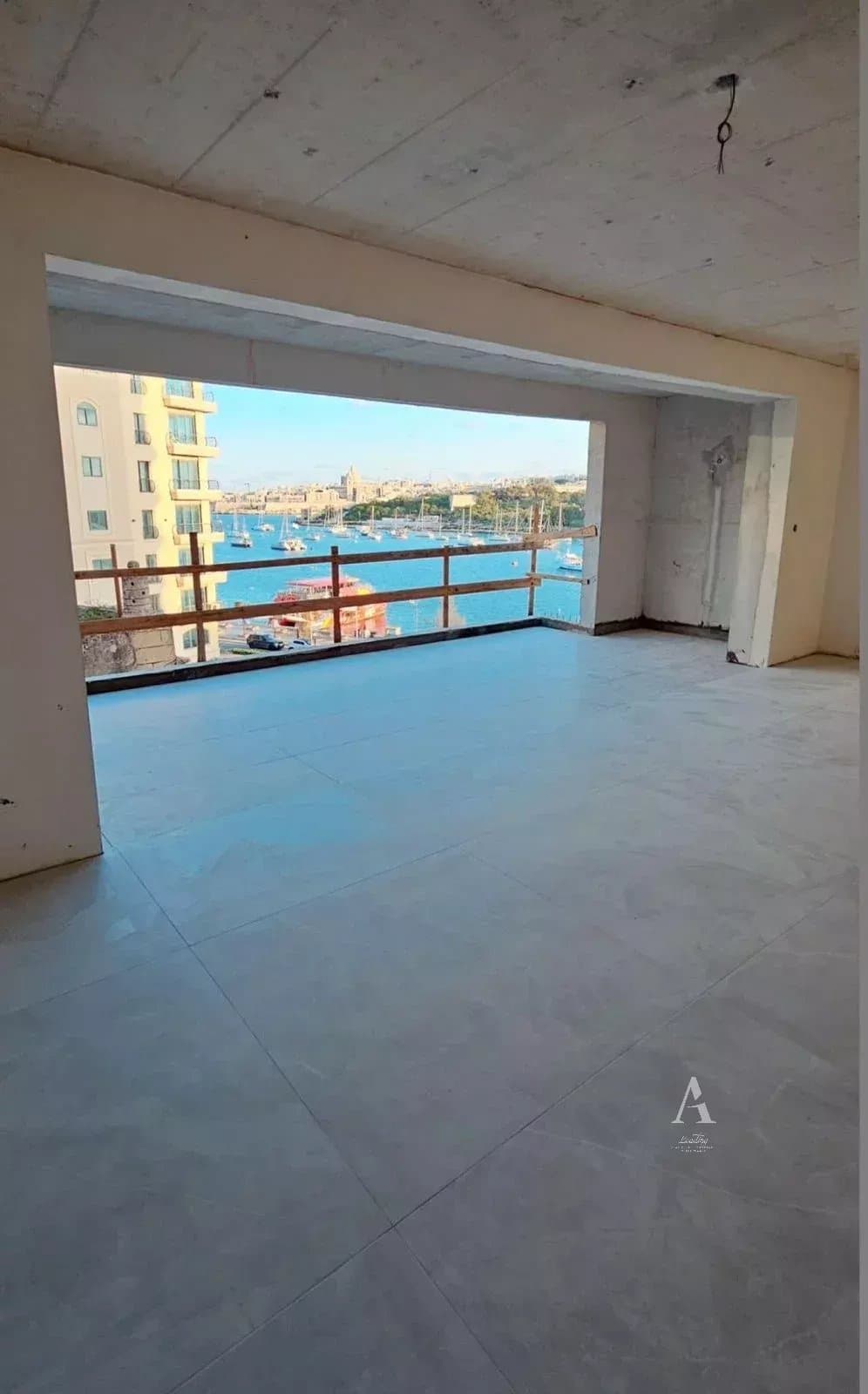 3 Bedrooms Apartment in  Sliema - photo 1