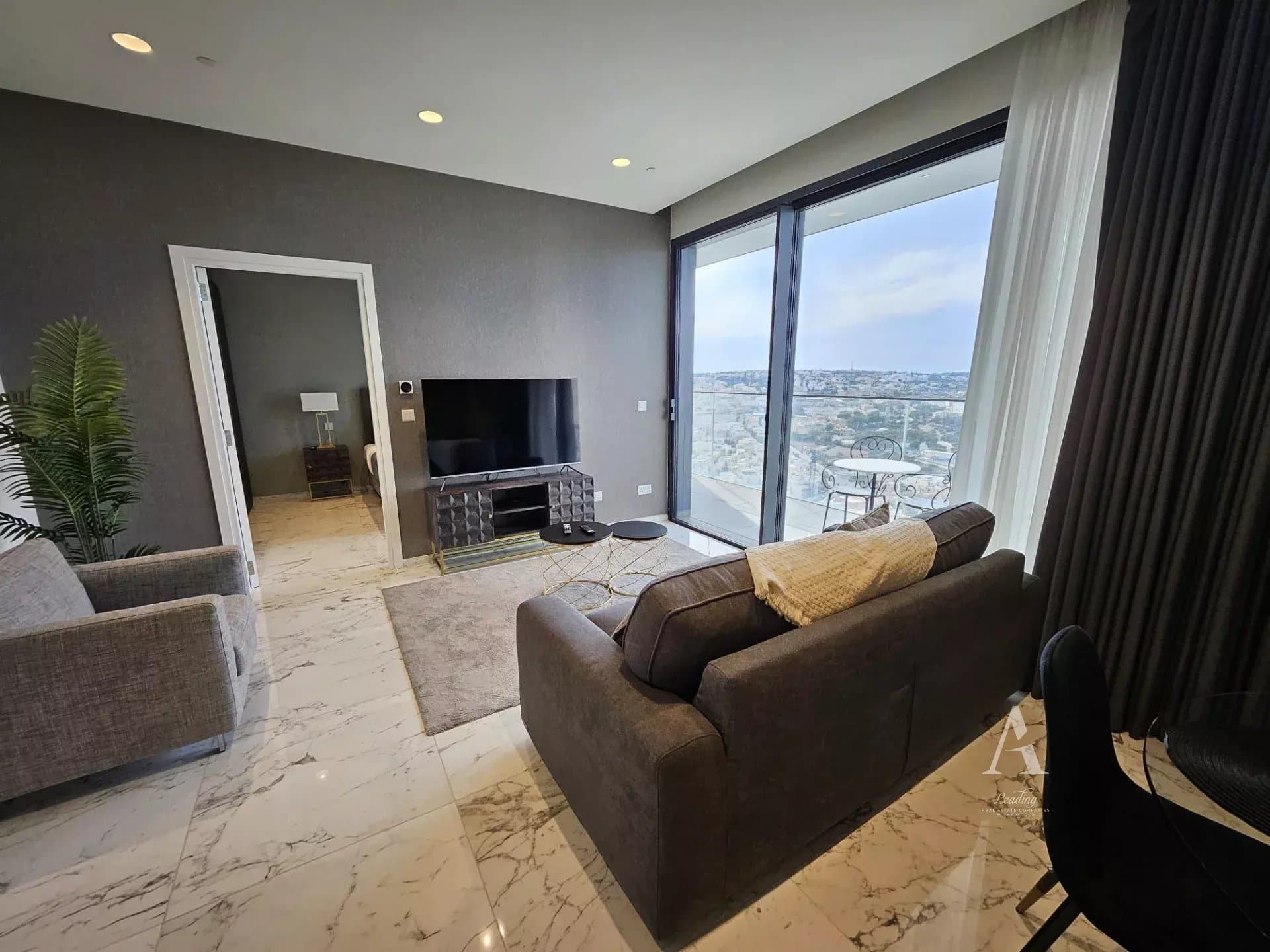 1 Bedroom Apartment in St. Julian's - photo 2