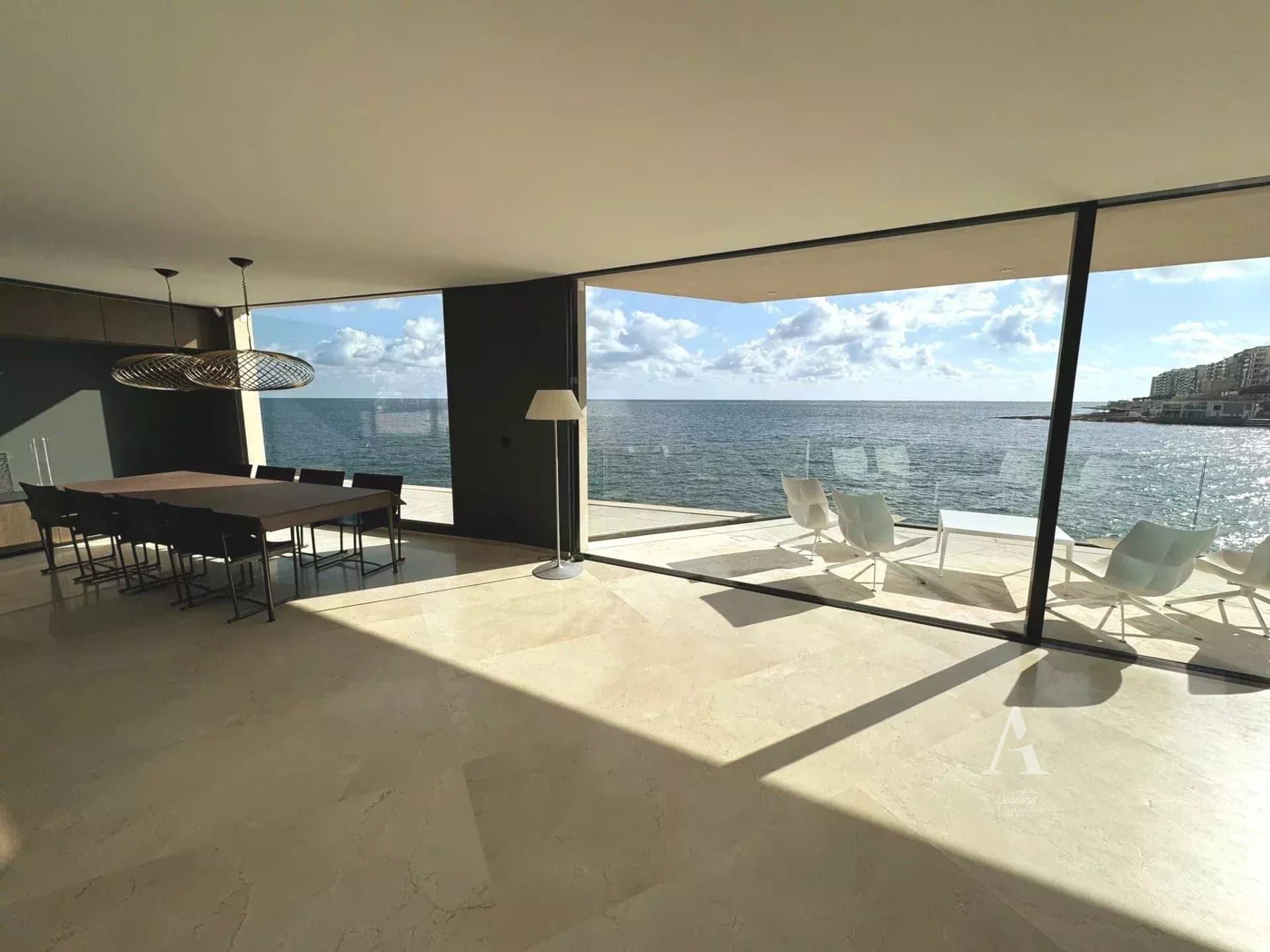 4 Bedrooms Apartment in  St. Julian's