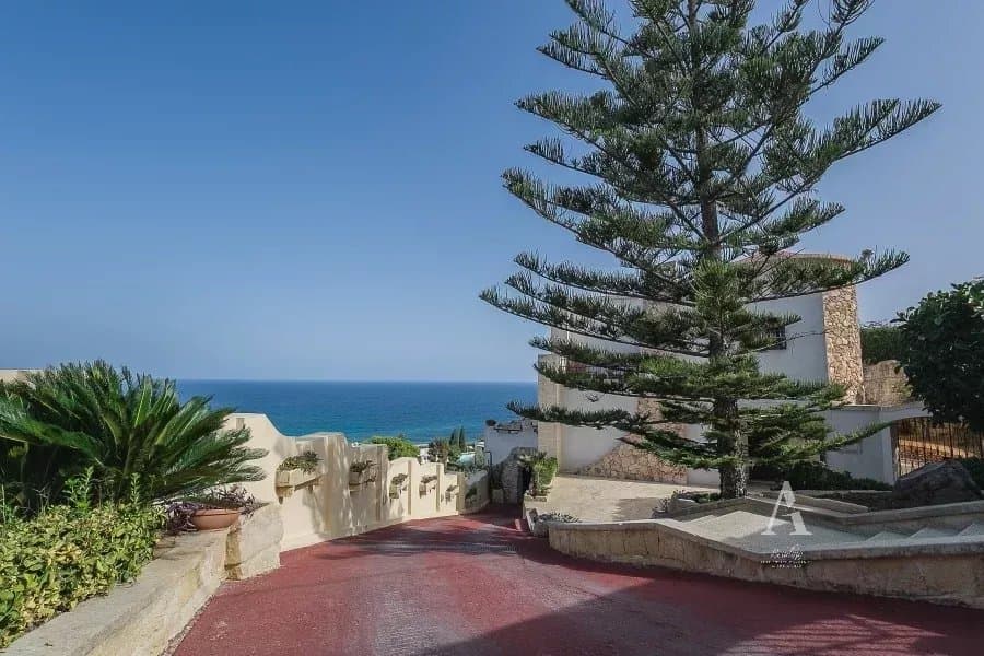 6 Bedroom Villa in Naxxar - photo 2