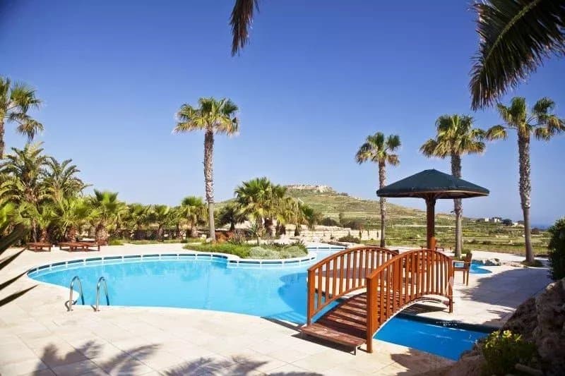 4 Bedroom Villa in Ghasri - photo 1