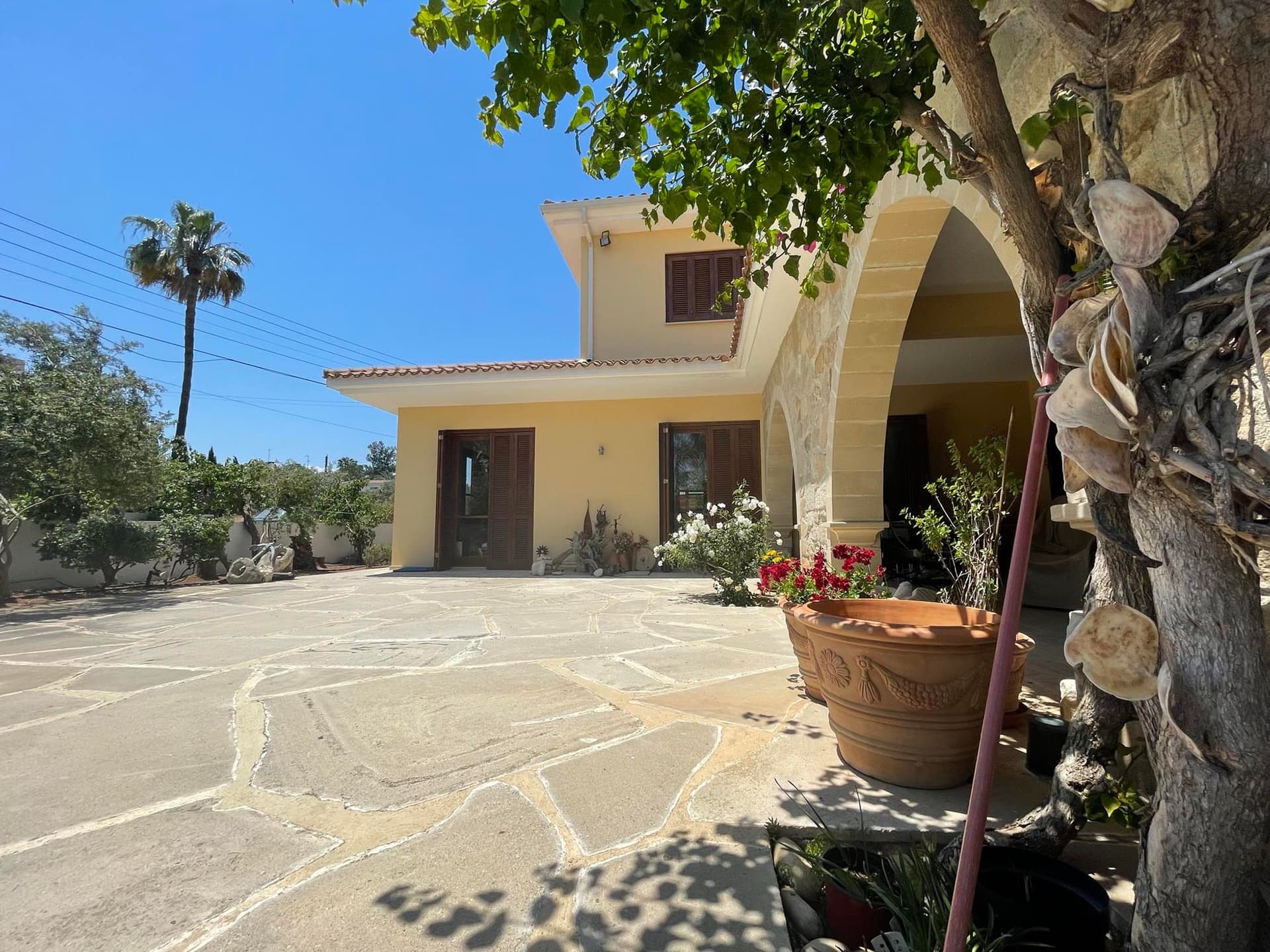 4 Bedroom House in Iras 7 - photo 2