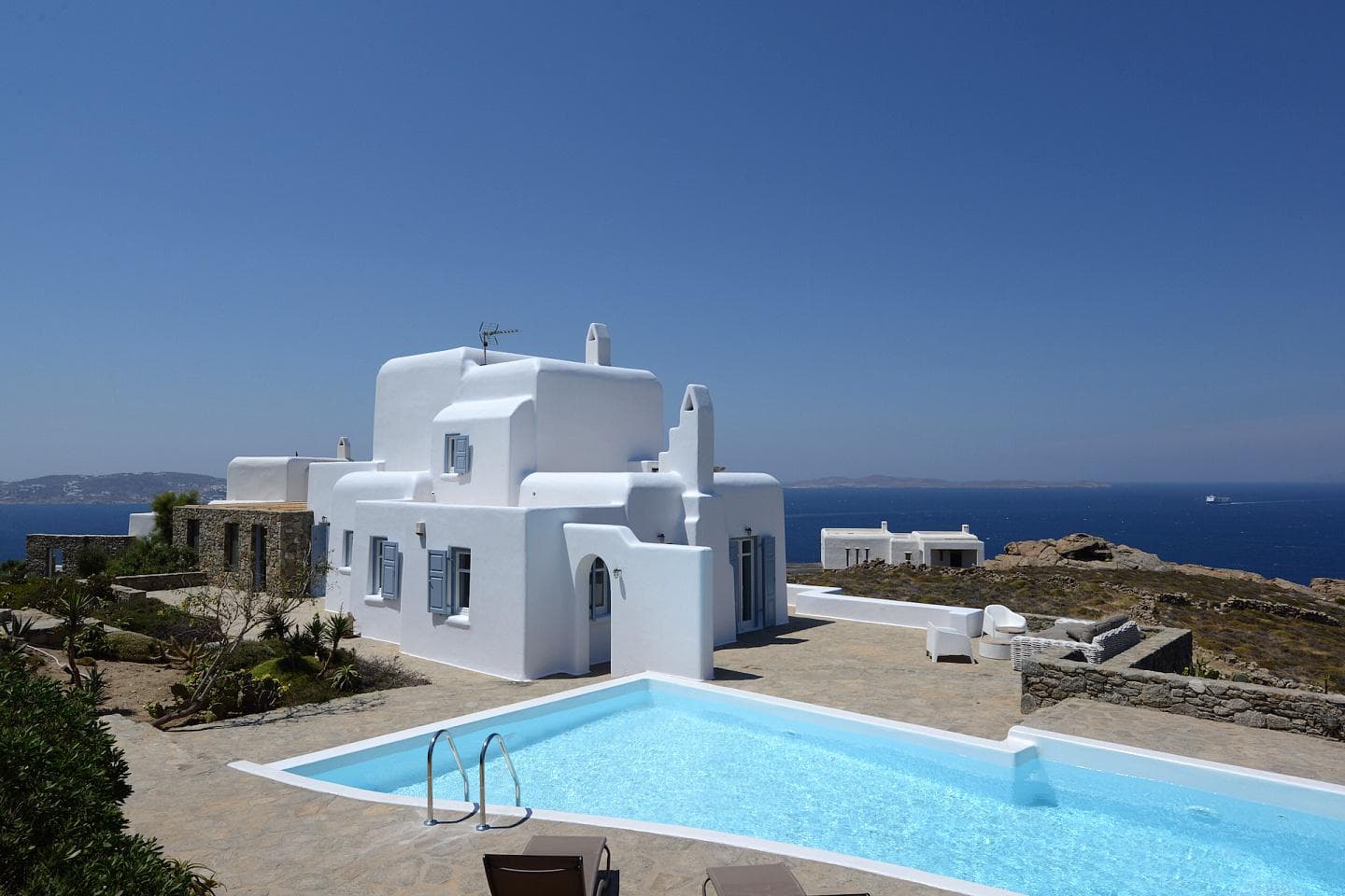 5 Bedroom Villa in Oia - photo 1