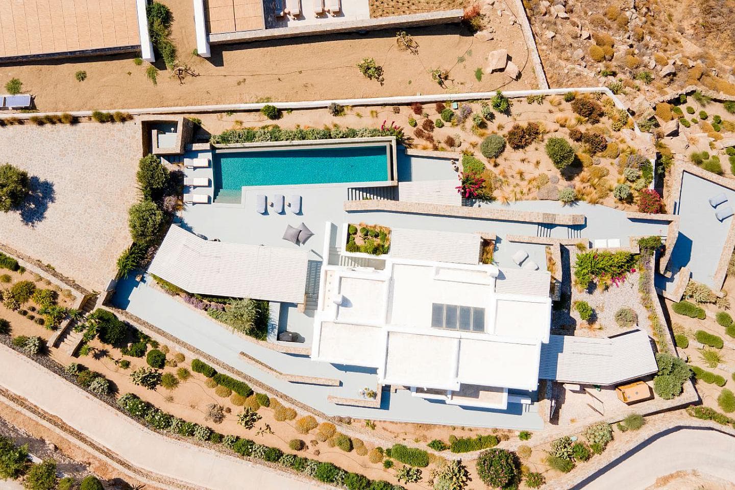 6 Bedroom Villa in Tourlos