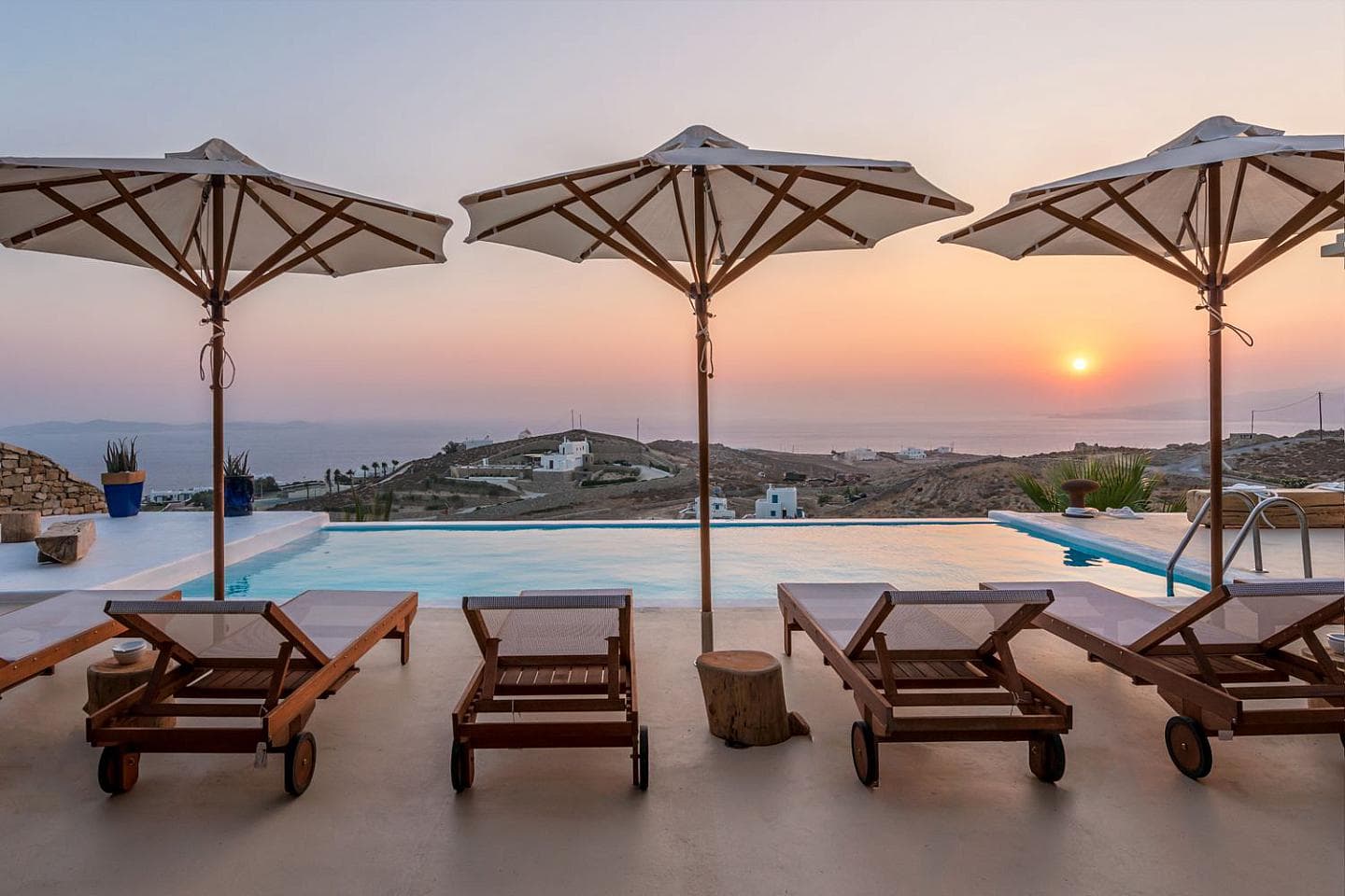 4 Bedroom Villa in Faros Armenistis - photo 1