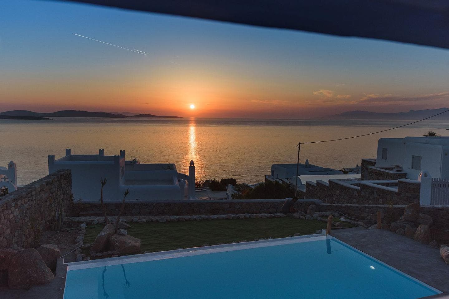 4 Bedroom Villa in Main town - Chora - photo 2