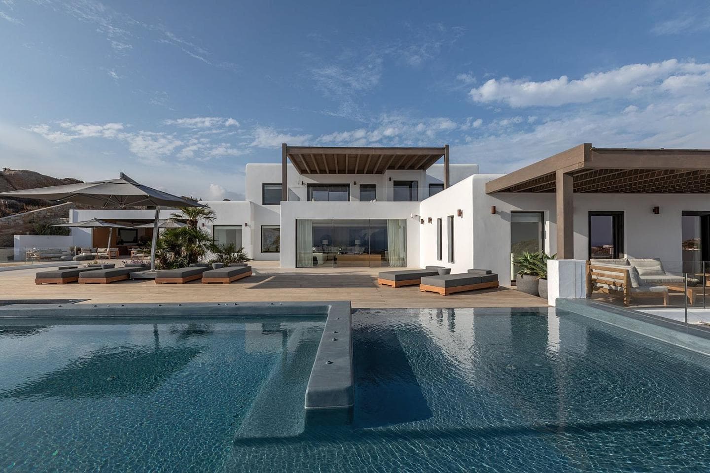 10 Bedroom Villa in Platis Gialos - photo 2