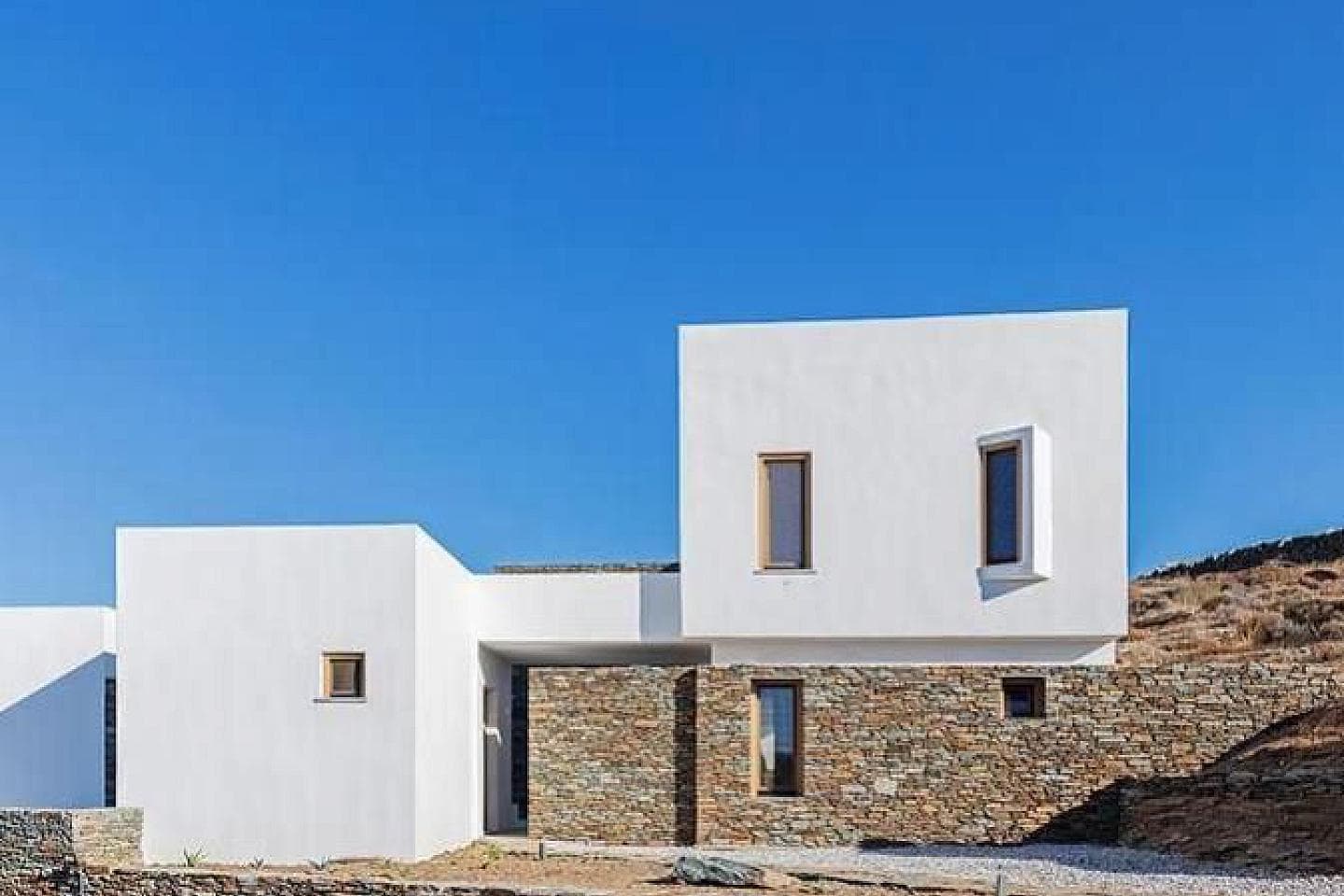 4 Bedroom Villa in Main town - Chora - photo 1