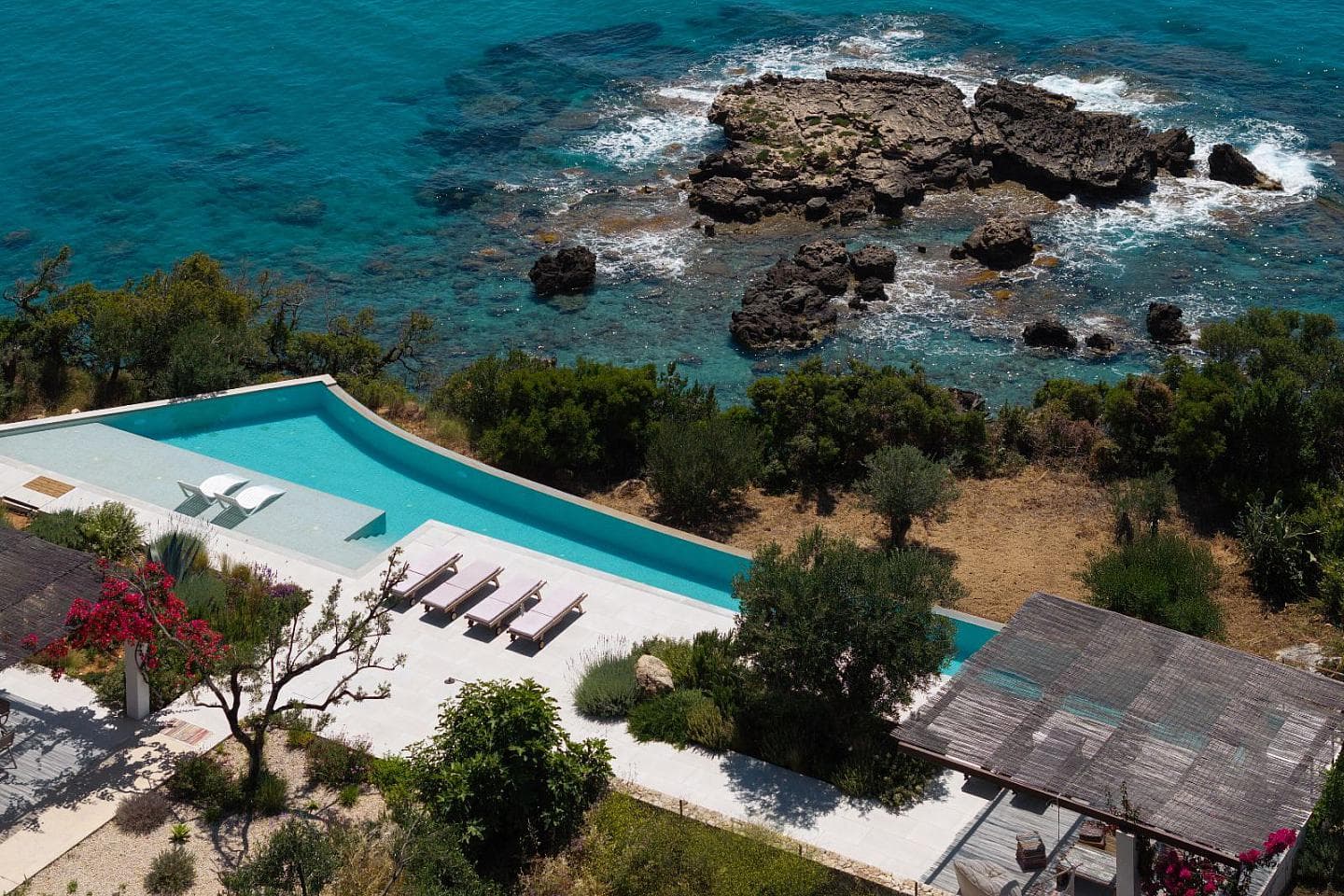5 Bedroom Villa in Αgios Georgios