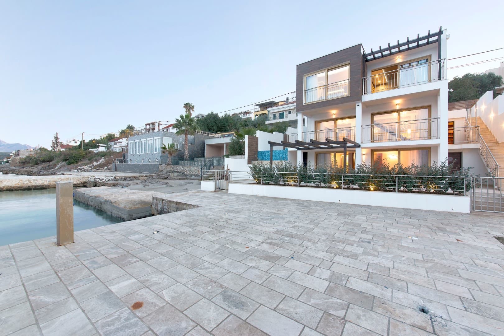 4 Bedroom Property in Krasici - photo 1