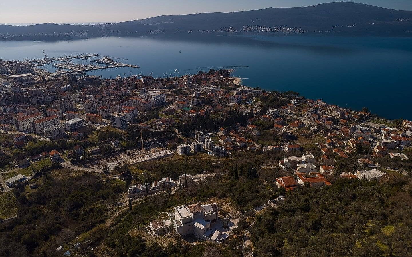 5 Bedroom Villa in Donja Lastva - photo 1
