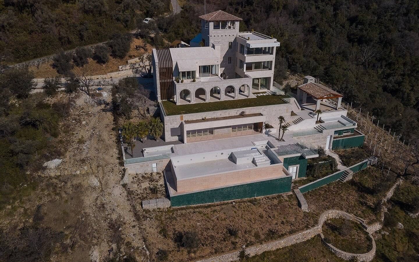 5 Bedroom Villa in Donja Lastva - photo 2