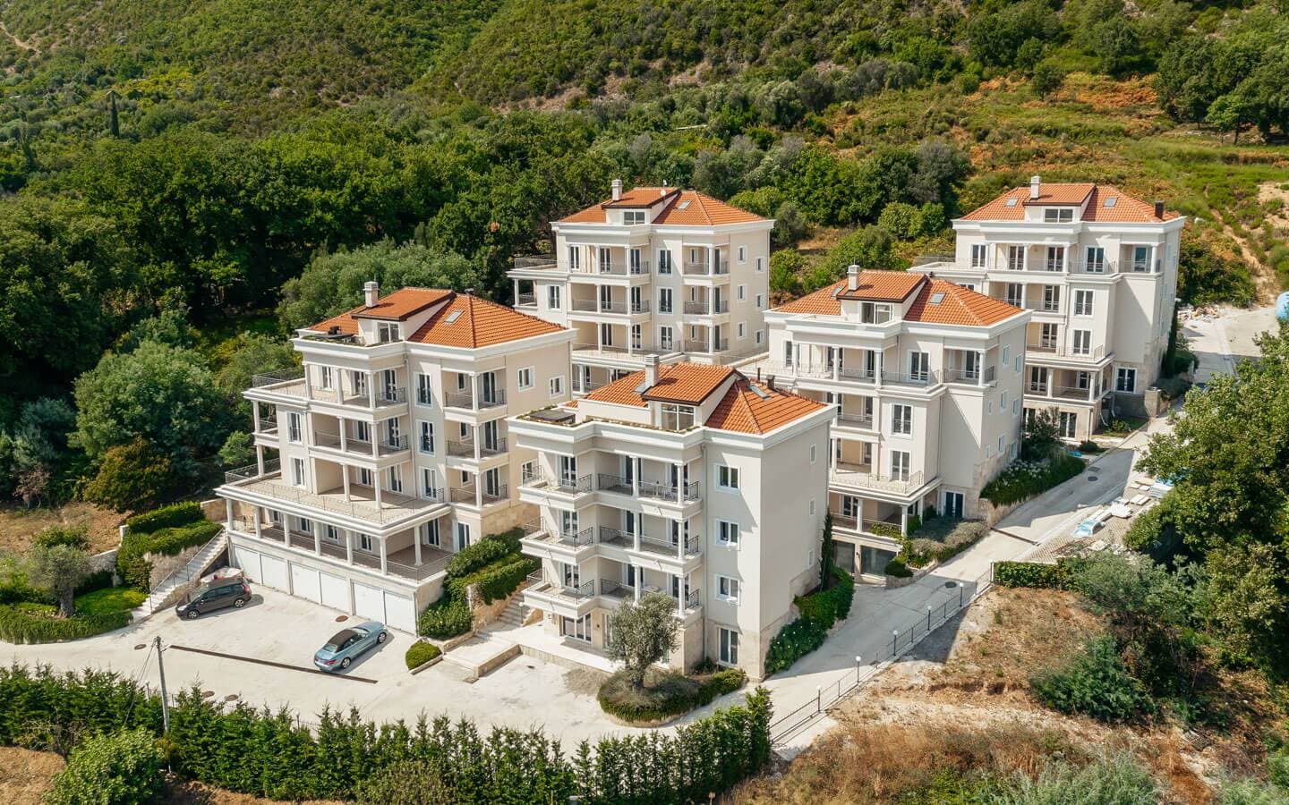 3 Bedroom Apartment in Herceg Novi - photo 1