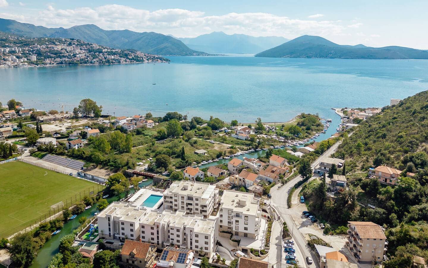 1 Bedroom Apartment in Herceg Novi - photo 2