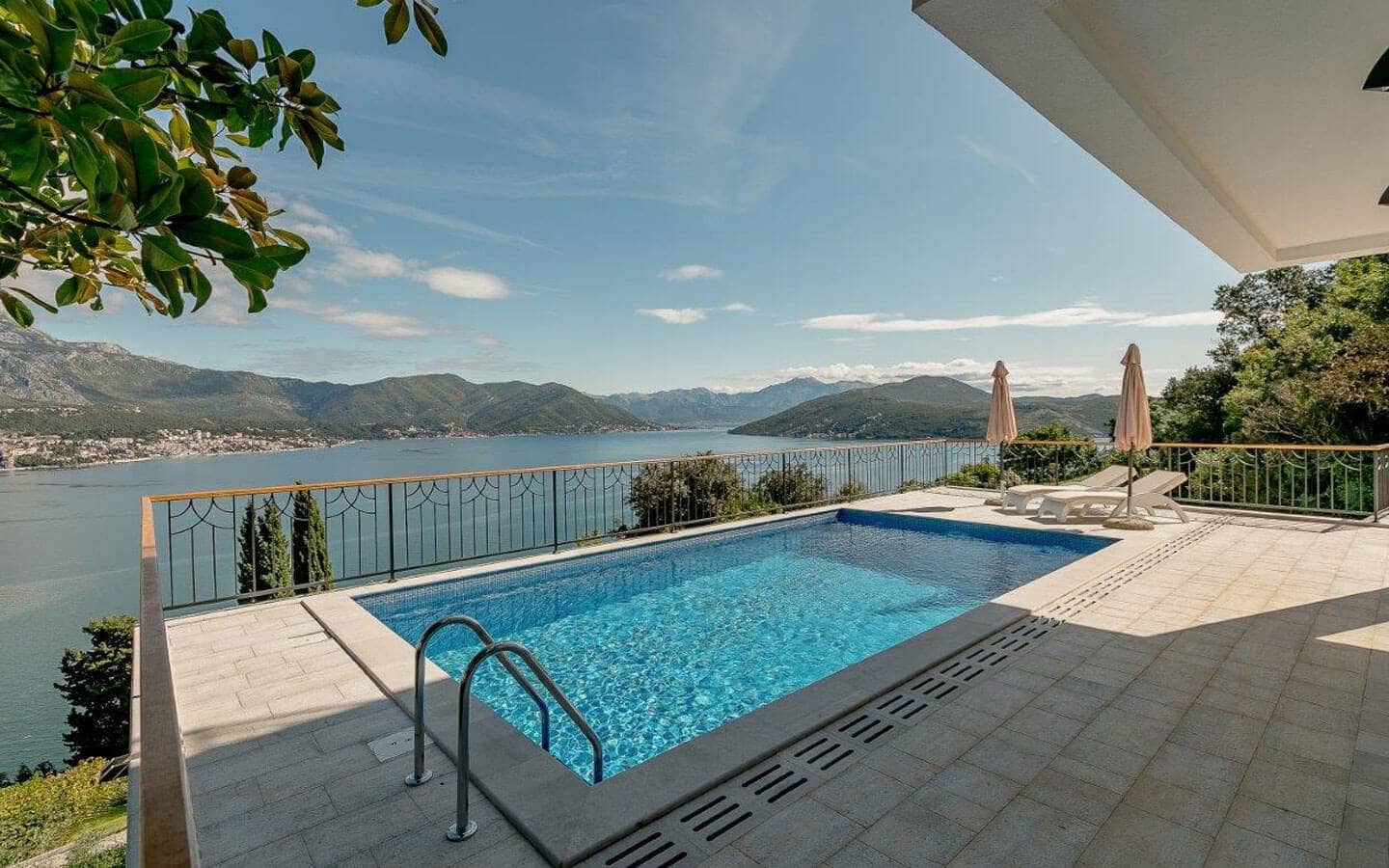4 Bedroom Villa in Herceg Novi - photo 2