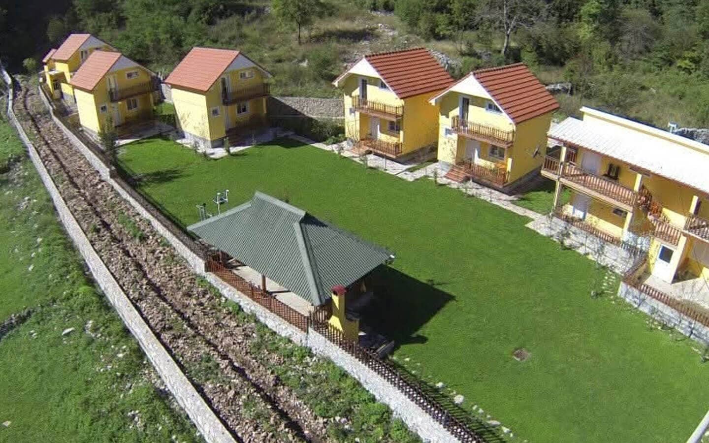 Studio Apartment in Cetinje - photo 1