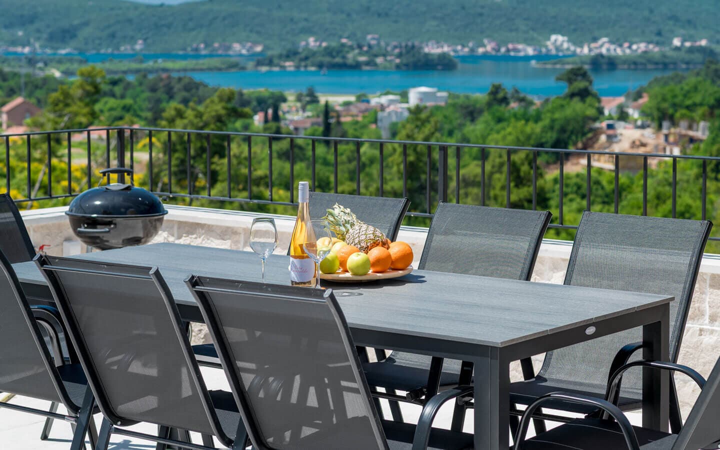 4 Bedroom Villa in Mrcevac - photo 1