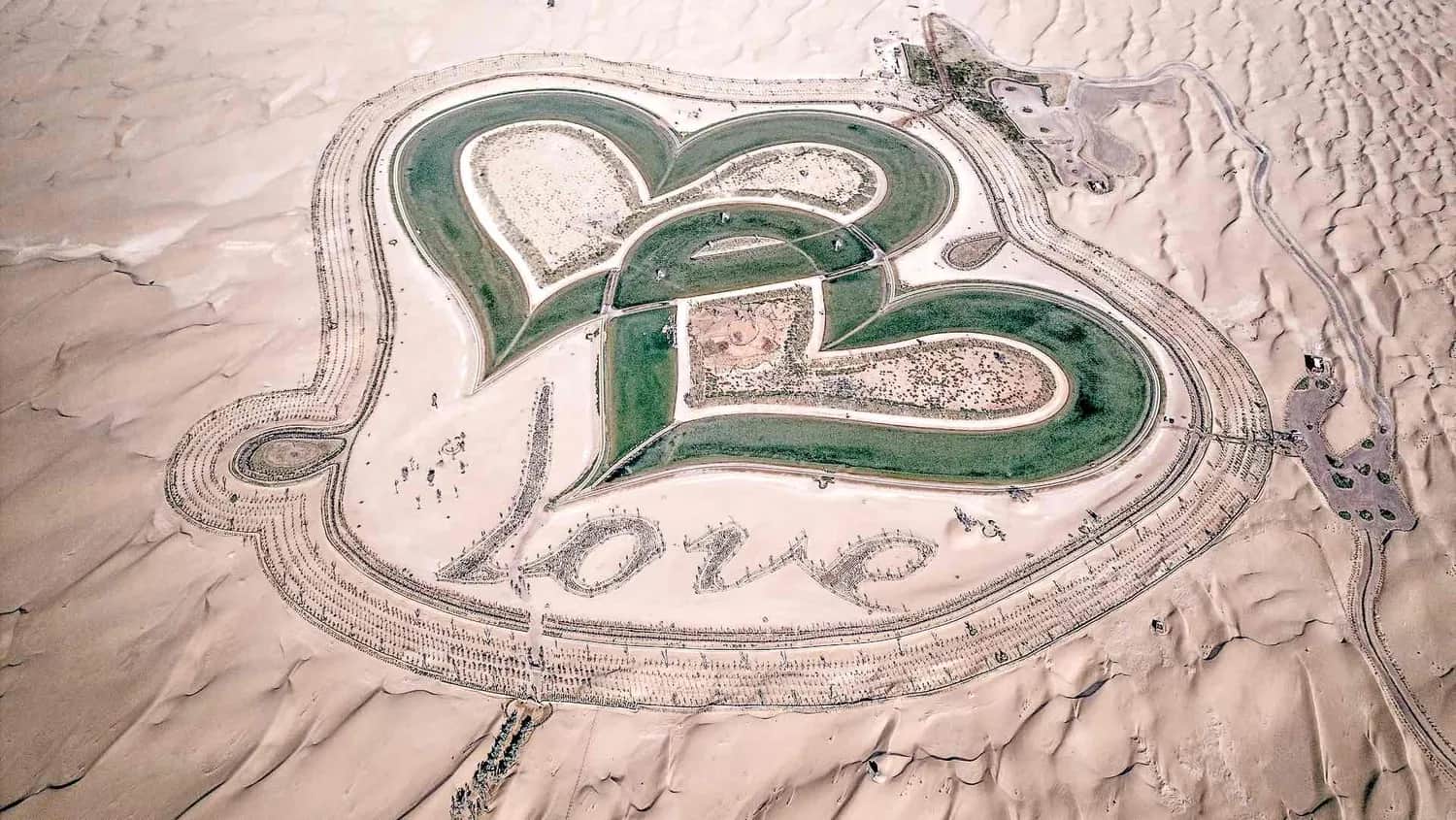 Love lake Dubai - everything you need to know!